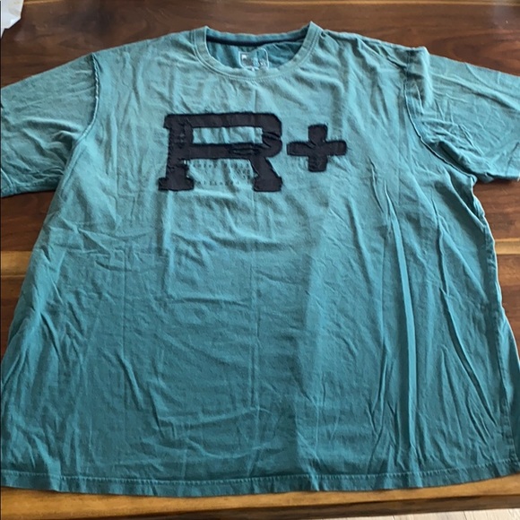 *SOLD* Men’s Rocawear Graphic Tee (Bundle of 3) - Picture 4 of 5